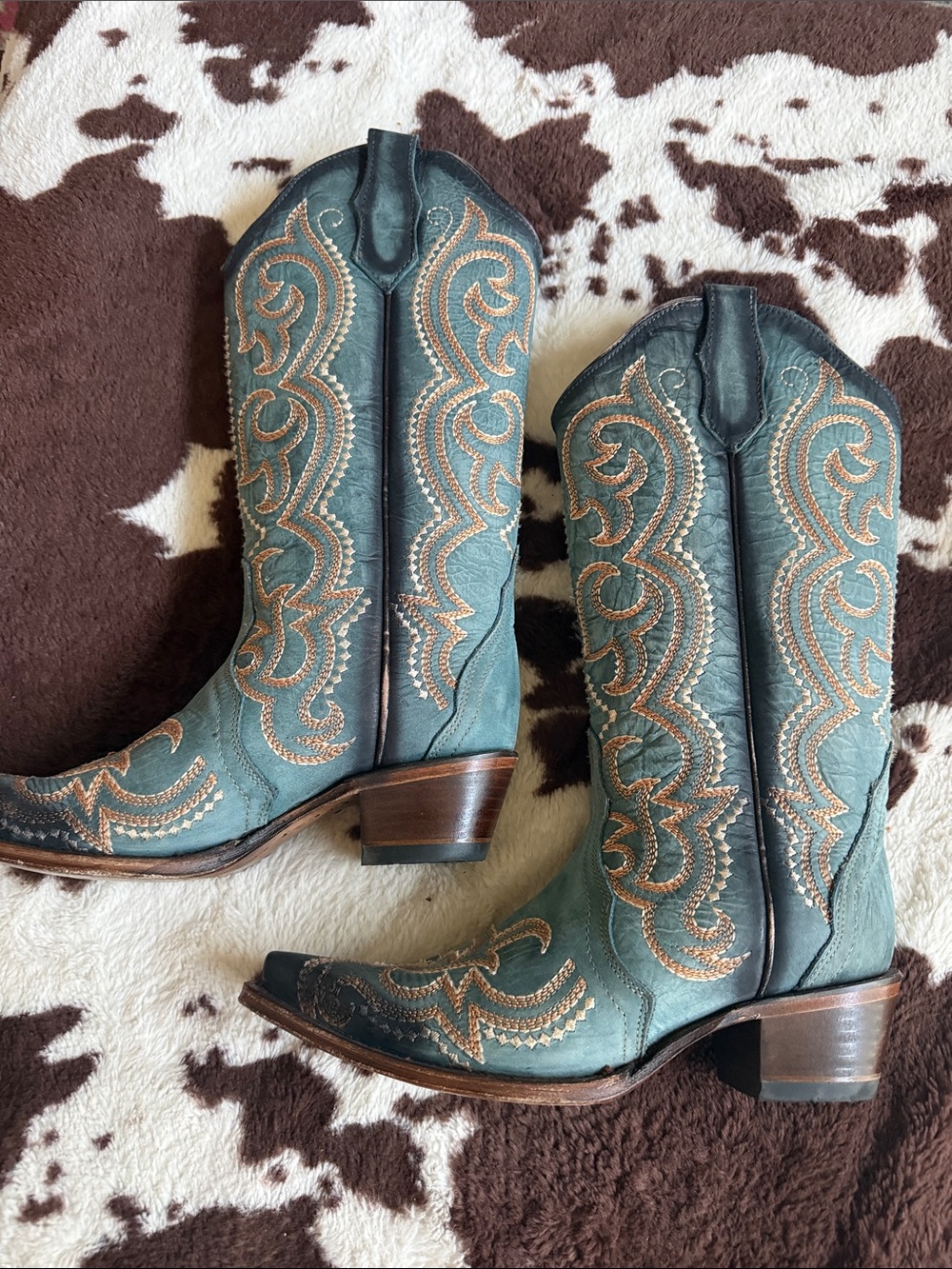 Blue Embroidered Western Cowboy Boots